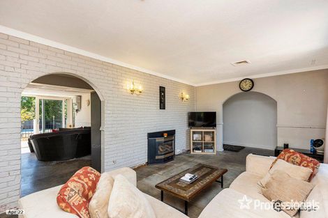 Property photo of 9 Leawood Crescent Boya WA 6056