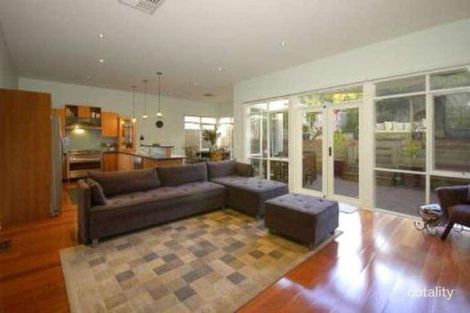 Property photo of 9 Crown Terrace Ascot Vale VIC 3032