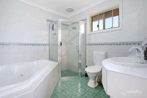 Property photo of 12 Payerl Court Lavington NSW 2641