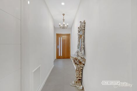 Property photo of 18 Booyong Street Craigieburn VIC 3064