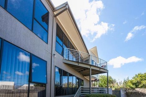 35 Manna Gum Dr, Torquay, VIC 3228