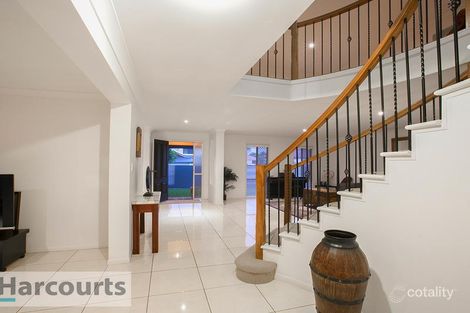 Property photo of 14 Balnaves Place Mitchelton QLD 4053