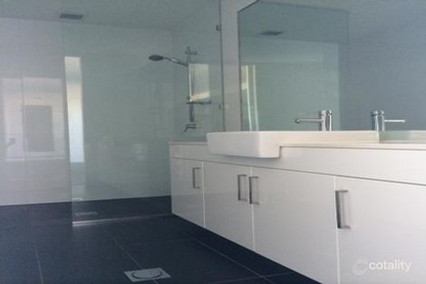 Property photo of 27/122 Maribyrnong Road Moonee Ponds VIC 3039