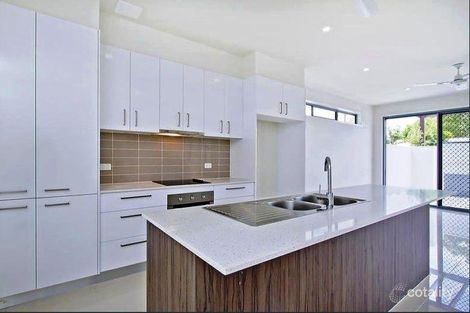 Property photo of 1/132 Eugaree Street Southport QLD 4215
