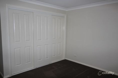 Property photo of 2/24 Dove Street Mount Austin NSW 2650