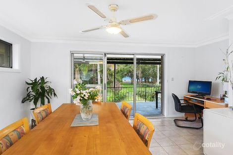Property photo of 103 Natuna Avenue Budgewoi NSW 2262