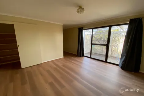 Property photo of 76 Circle Drive North Cranbourne VIC 3977