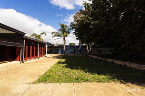 Property photo of 2 Cobalt Place Riverton WA 6148