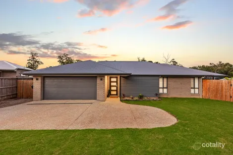 Property photo of 28 Scenic Drive Southside QLD 4570