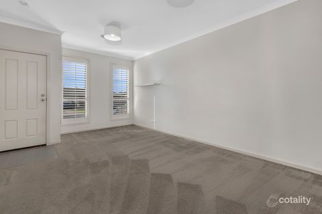 Property photo of 2/11 Eliza Grove Wyndham Vale VIC 3024