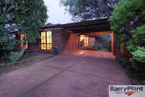 Property photo of 14 Larool Crescent Seaford VIC 3198