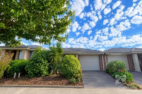 50 Belmont Cres, Pakenham, VIC 3810