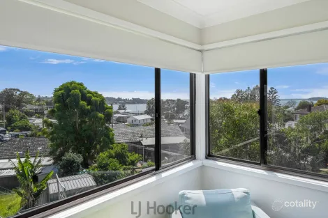 Property photo of 17 Arcadia Street Arcadia Vale NSW 2283