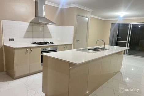 6 Hobson Loop, Piara Waters, WA 6112