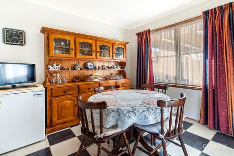 Property photo of 14 Vincent Crescent Werribee VIC 3030