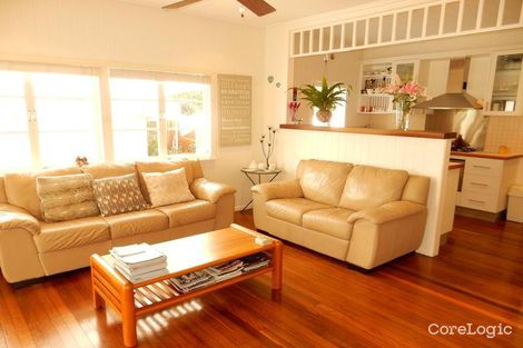 Property photo of 9 Gladstone Parade Moffat Beach QLD 4551