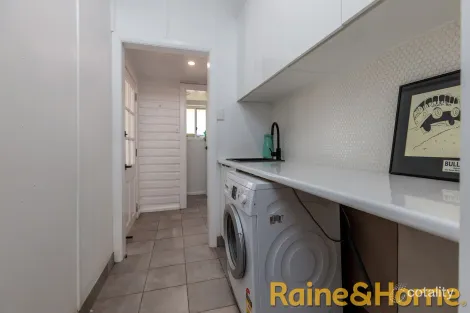 Property photo of 32 Hay Street Dubbo NSW 2830