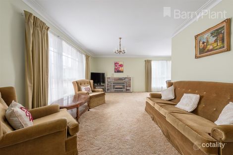 Property photo of 10 Kilberry Avenue Springvale South VIC 3172