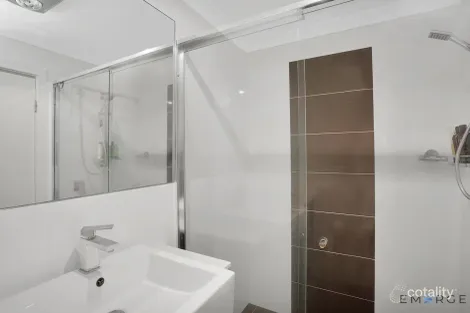 Property photo of 1/41 Eversley Terrace Yeronga QLD 4104