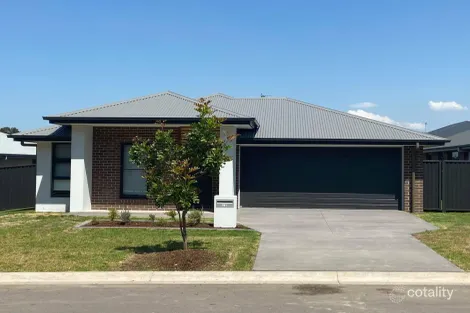 11 Morecambe Cct, Thornton, NSW 2322