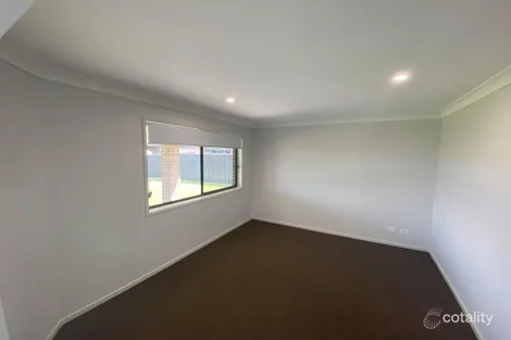 Property photo of 11 Morecambe Circuit Thornton NSW 2322