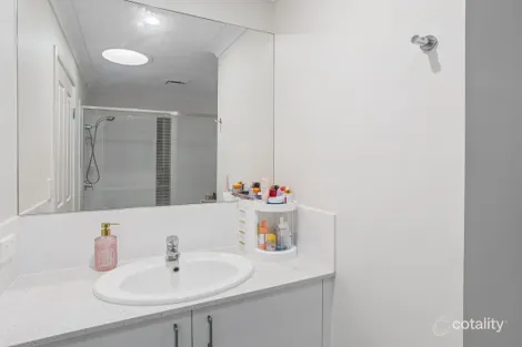 Property photo of 19/7 Franco Place Bridgeman Downs QLD 4035