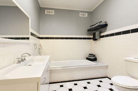 Property photo of 354 Burke Road Glen Iris VIC 3146