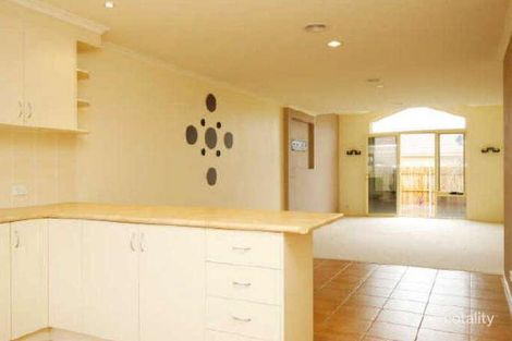 Property photo of 2/48 Betty Maloney Crescent Banks ACT 2906