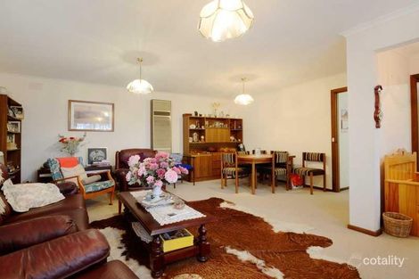 Property photo of 1 Le Souef Road Gembrook VIC 3783