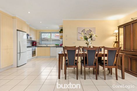 Property photo of 32 Campbell Grove Dingley Village VIC 3172