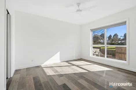 Property photo of 26 Coxon Parade North Geelong VIC 3215