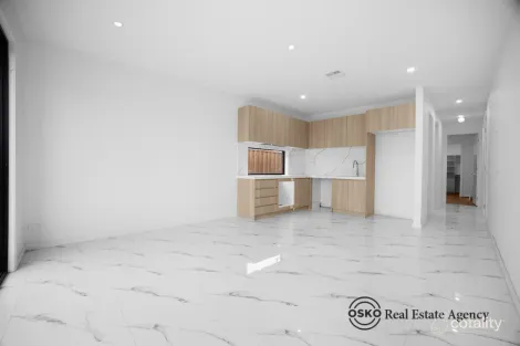 Property photo of 6 Deanside Drive Deanside VIC 3336