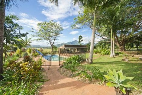 82 Harvey Rd, Redlynch, QLD 4870
