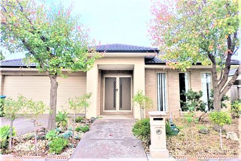 Property photo of 3 Mirror Avenue Tarneit VIC 3029