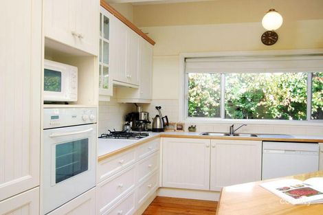 Property photo of 10 Scott Grove Burwood VIC 3125
