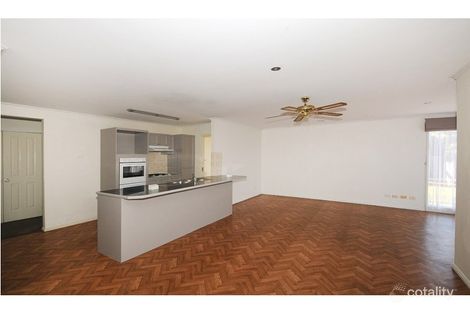 Property photo of 8 Merso Court Carrum Downs VIC 3201
