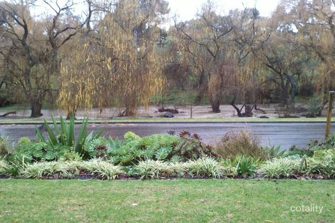 Property photo of 11 Fountain Valley Drive Happy Valley SA 5159