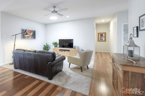 Property photo of 1 Cormorant Close Murrays Beach NSW 2281
