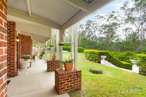 Property photo of 18 Hillcrest Place Kenmore Hills QLD 4069