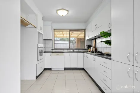 Property photo of 79 Casey Drive Lalor VIC 3075