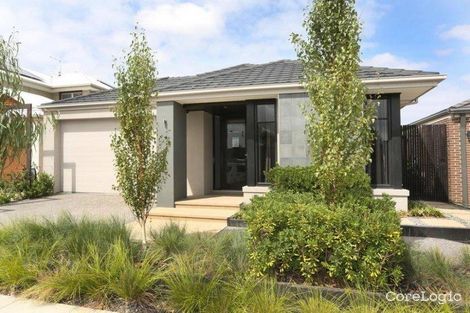 Property photo of 18 Holsteiner Terrace Clyde North VIC 3978