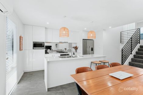 Property photo of 2/74 Tennent Road Mount Hutton NSW 2290