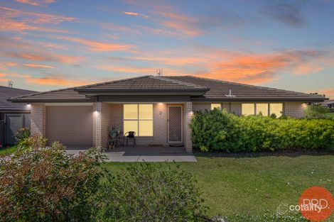 Property photo of 2 Olearia Way Aberglasslyn NSW 2320