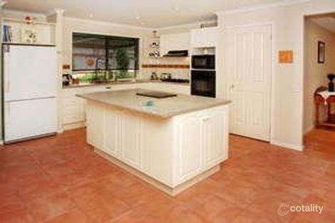 Property photo of 5 Strathfield Parade Croydon VIC 3136