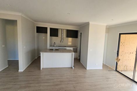 44 Sacred Dr, Sunbury, VIC 3429