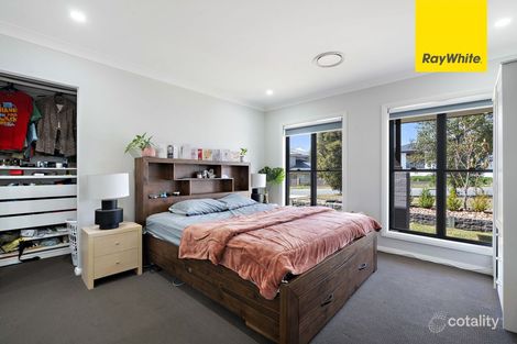 Property photo of 15 McPherson Street Googong NSW 2620