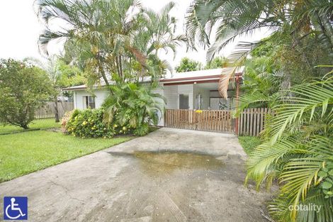 2/63 Hayward St, Mooroobool, QLD 4870