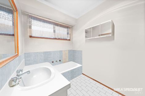 Property photo of 56 Cairns Road Hampton Park VIC 3976