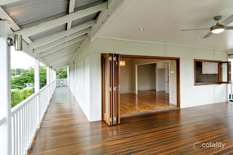 Property photo of 2 Warril Street Wavell Heights QLD 4012