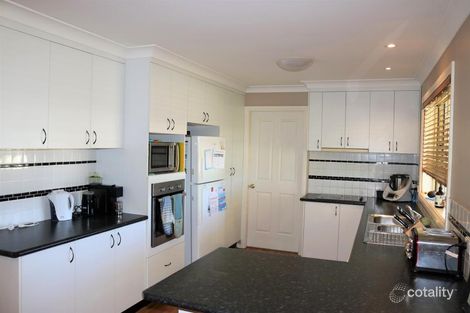 Property photo of 25 Templemore Street Young NSW 2594